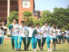 广东五部门发文明确：不得以任何方式强制购买中小学校服