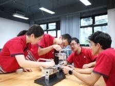 容闳“双子星”：点亮科创教育的璀璨星辰