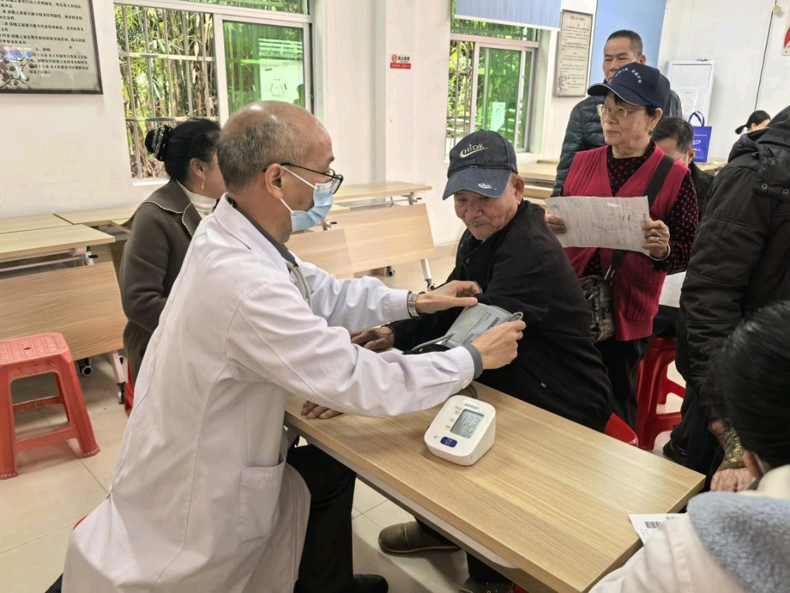 南水镇以南水社区、金洲社区、飞沙村作为试点,提升全民对营养健康的认识和理解。