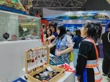 盐焗清远鸡、清香英红茶，文博会上的“清远味道”让人流连