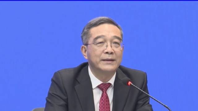 鼓励跨界开发演艺新业态，支持广州、深圳打造“国际演艺双核之都”