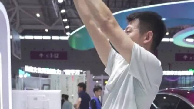 国手都在用的AI投篮系统，让你变身篮球高手！