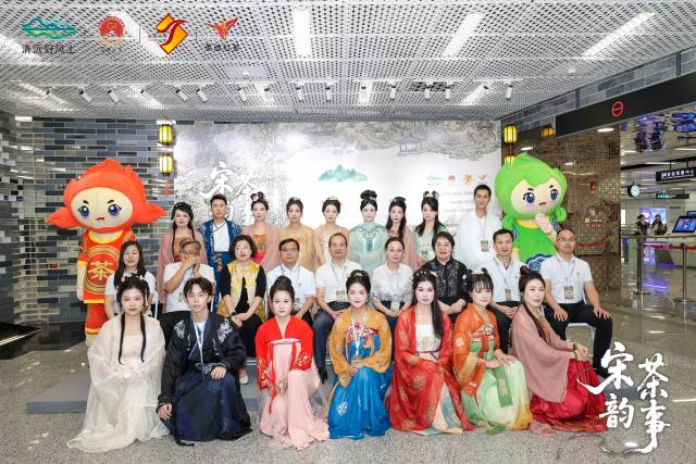 启动仪式现场。