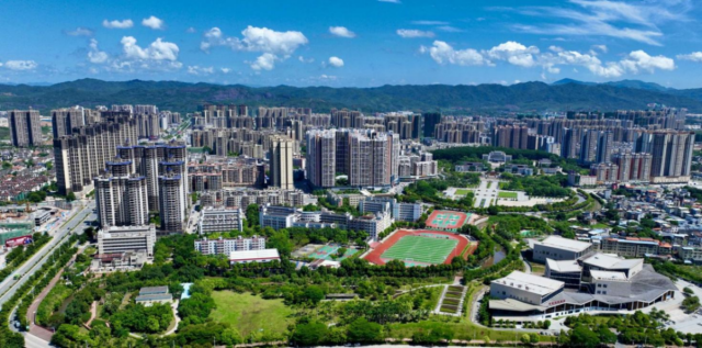 在东源县柳城镇万绿智慧农场,