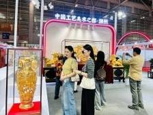 视频｜在工美展遇见潮州馆，行家带你一探究竟！