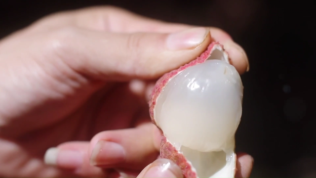 雷岭荔枝，清甜爽口。