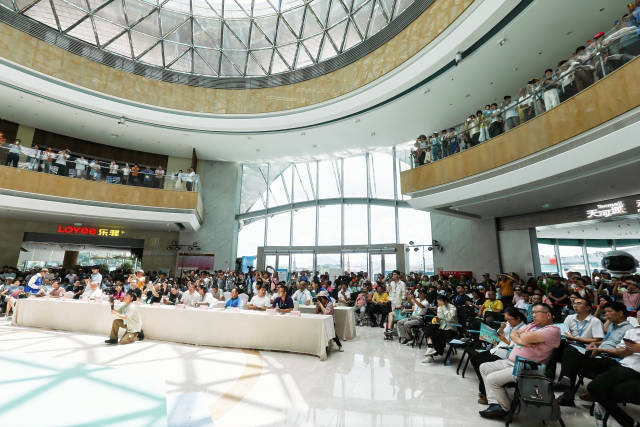 “美荔天地・甜美果海”2025年高州市文旅招商推介会现场。