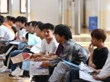 专访原作者点评“专转传”：一道刷屏高考作文题的出炉和思辨