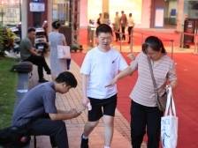坚持到最后一刻！广东唯一全盲高考考生完成考试