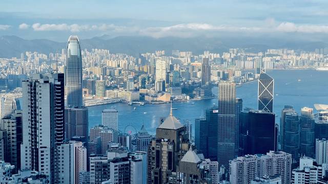 香港全力发挥作为连通内地与世界的“超级联系人”和“超级增值人”的重要优势