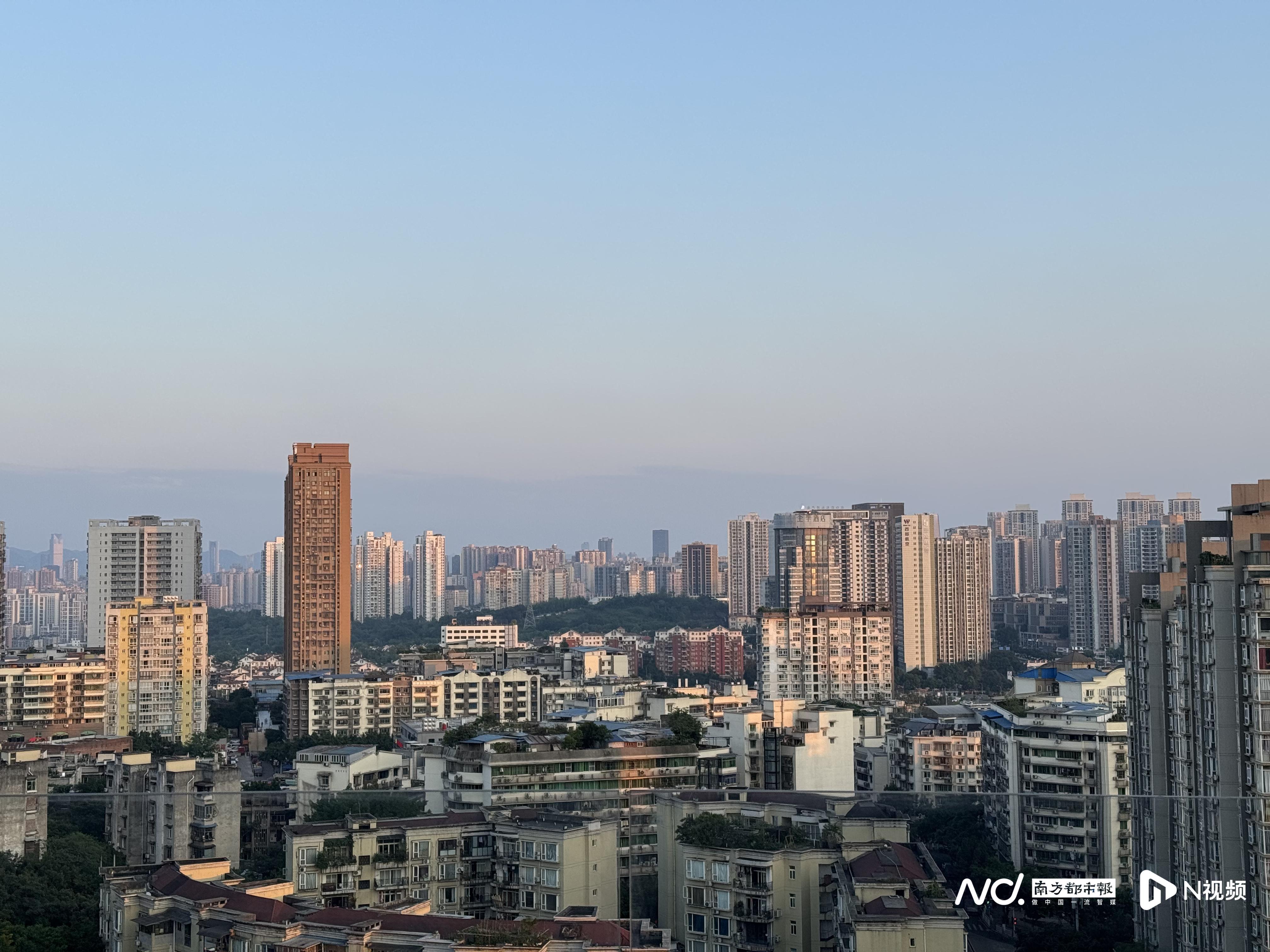 解码重庆楼市:主城区十年卖房面积相当于5个澳门_南方+_南方plus