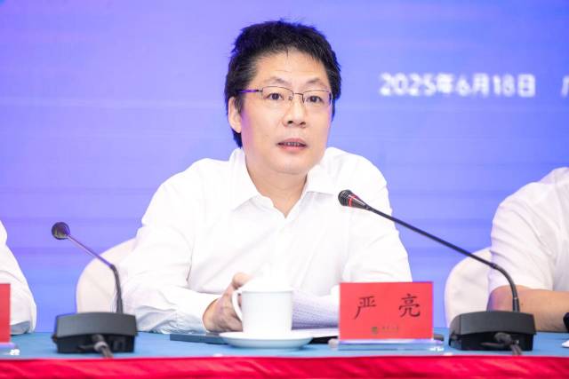  霍邱县快捷处置一河流堤岸险情