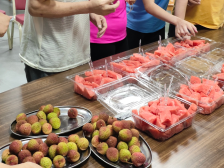 黄花岗街多机构联办残疾人生日会，共筑社交“连心桥”