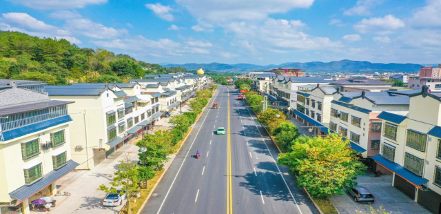 中铁广投助力梅州市梅县区松口镇打造“南洋海丝路·客侨第一镇” 中铁广投助力梅州市梅县区松口镇打造“南洋海丝路·客侨第一镇”