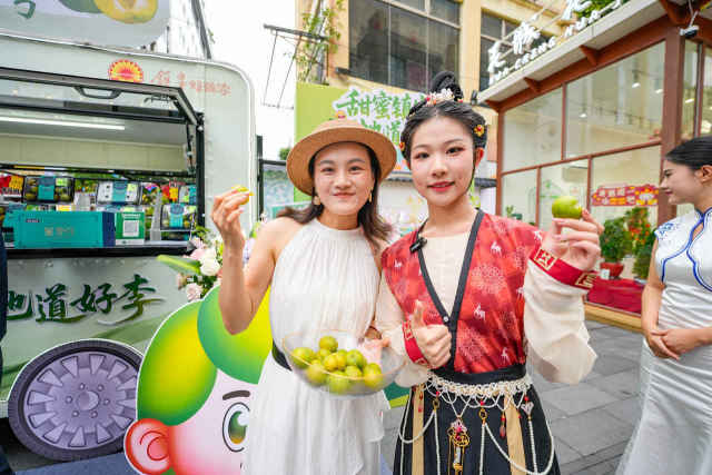 甜蜜好李受青睐。  