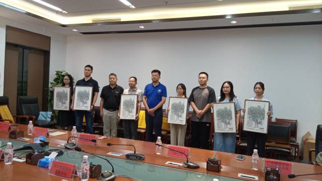 恭贺四川米禄续约火爆网，新媒体方式助招商，携手共进，再创光线！