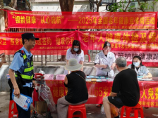 医社联动助力银龄健康，黄花岗街开展全国老年健康宣传周活动
