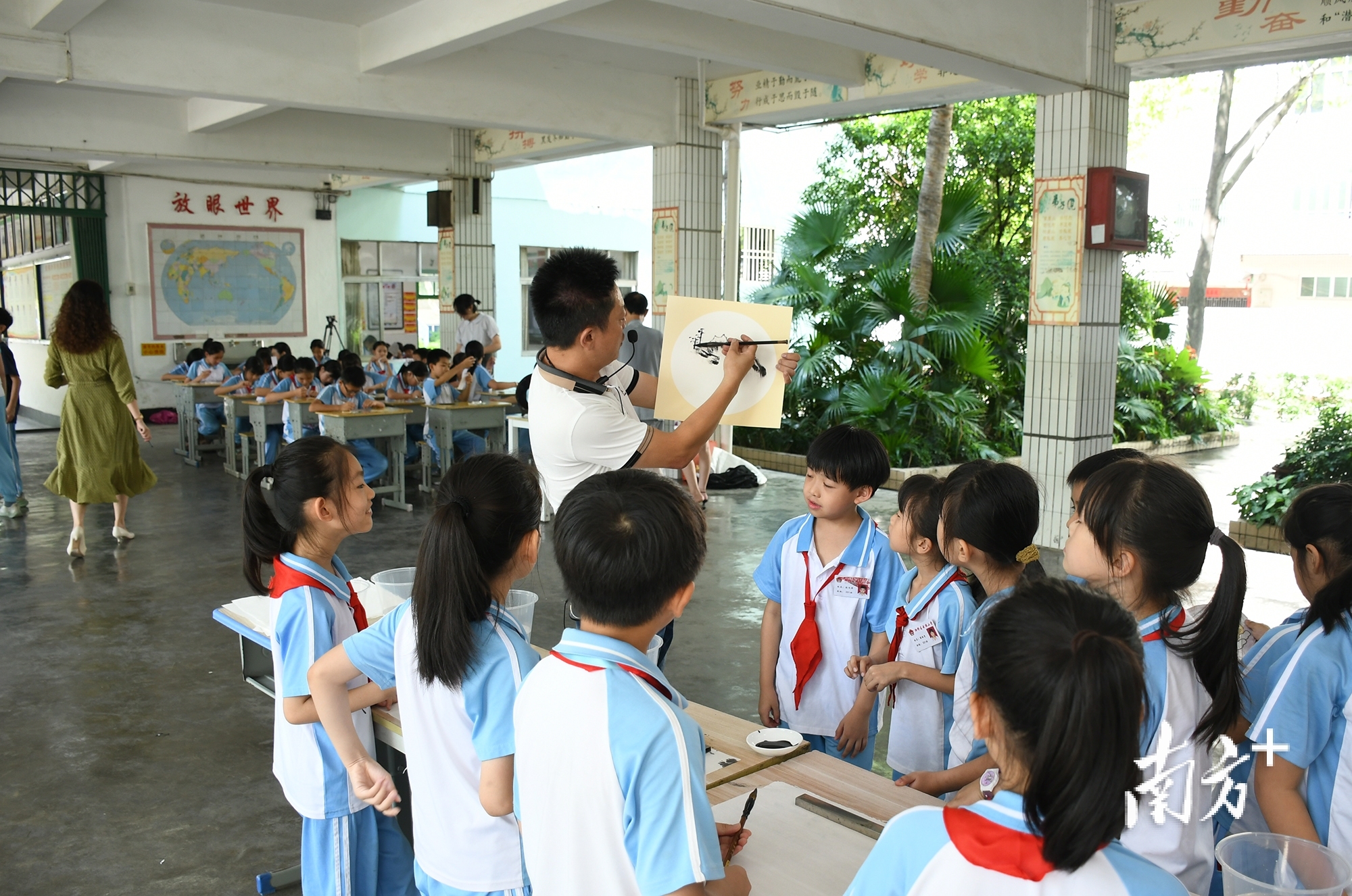 拼贴麦秆画、体验手拉壶，湘桥区凤新街道这场活动有料又有趣, image size:2000x1326