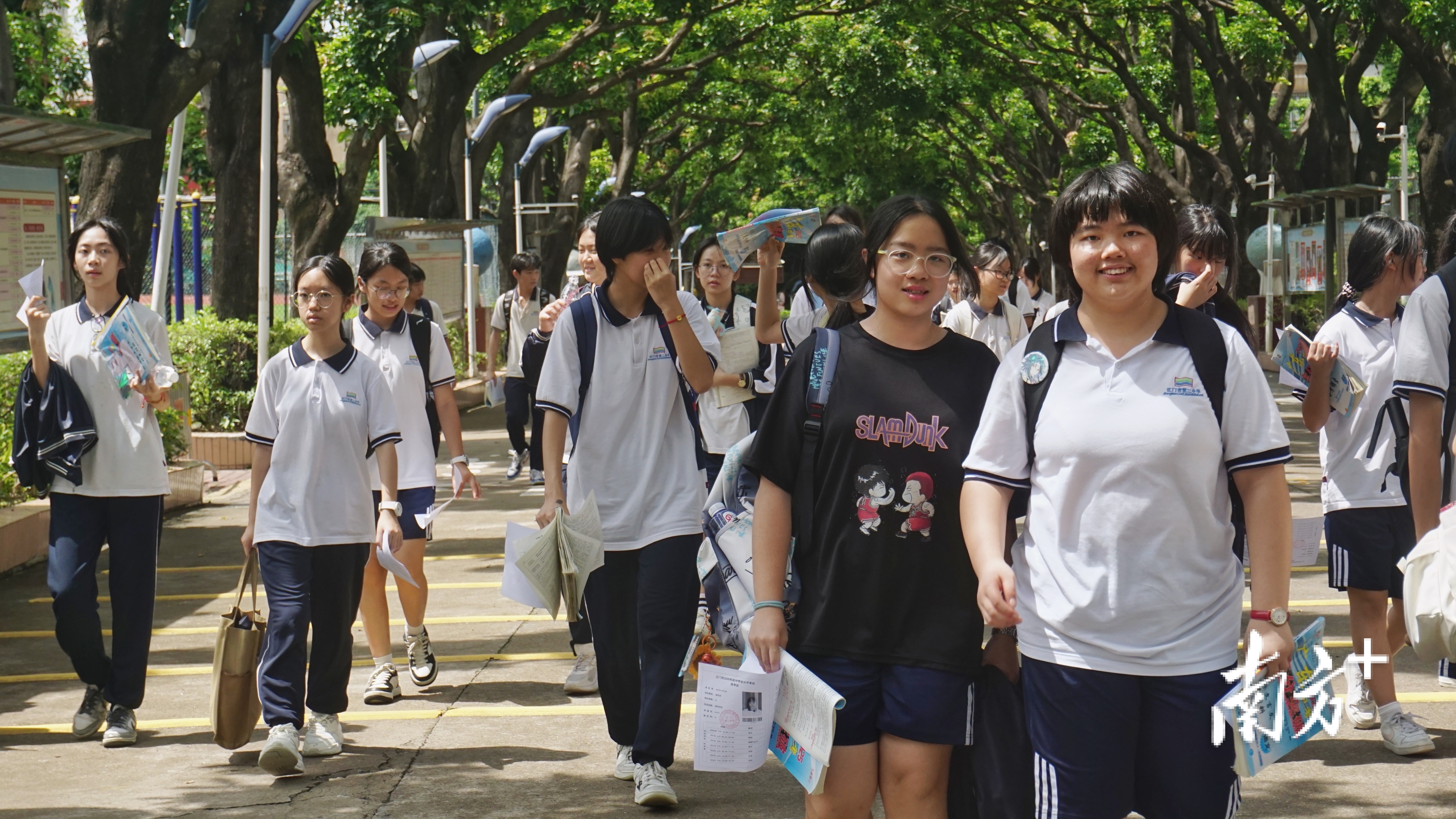 今年中考，江门共有近5.3万名考生奔赴考场。 南方+ 黄烨倩 摄