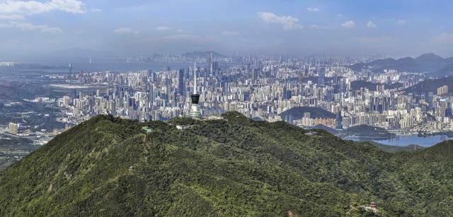 南方+ 董天健 拍摄