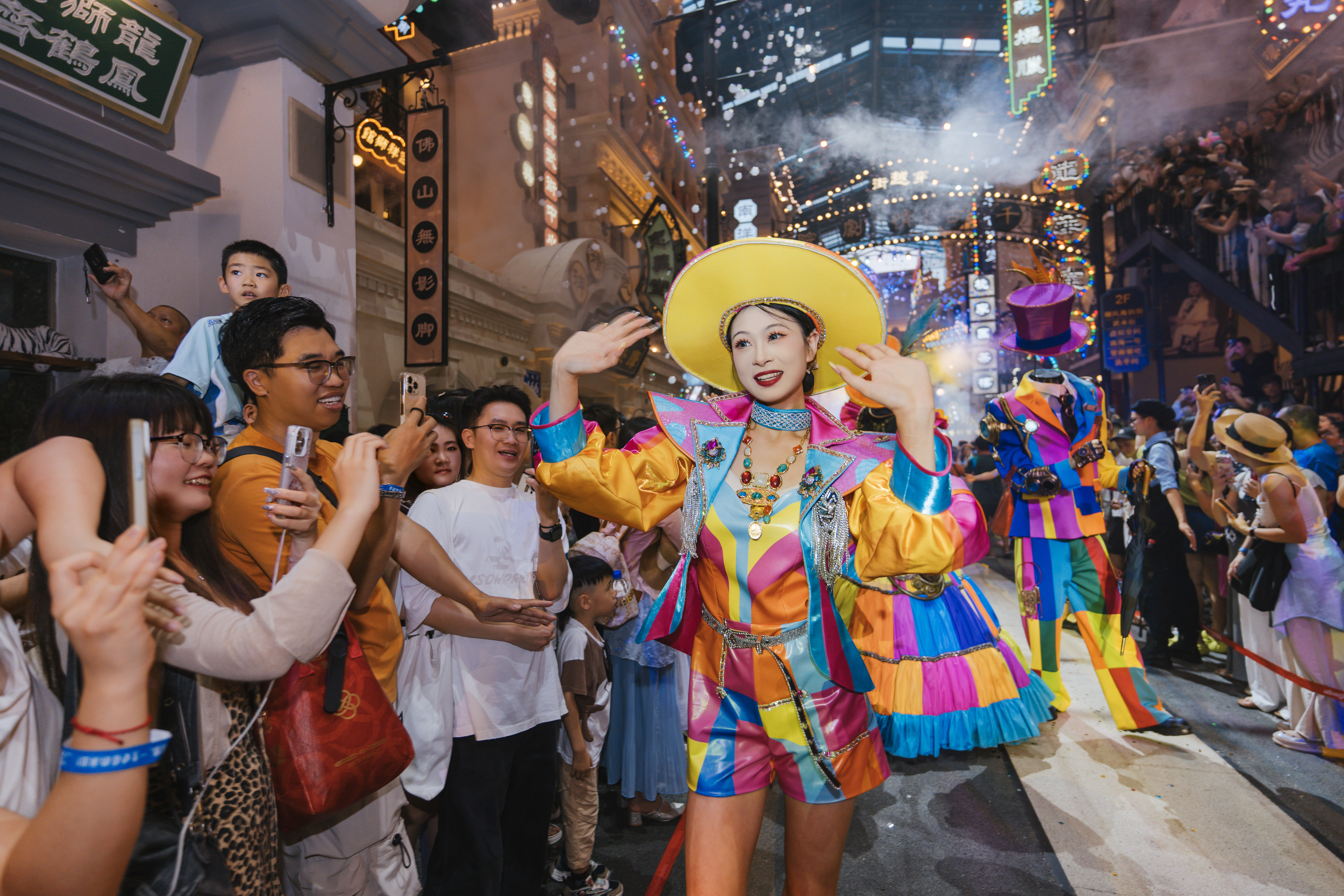 今年暑期（7月12日-8月17日），广东千古情景区将推出“千古情狂欢节”。  受访景区供图