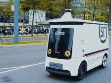 深圳无人车“跑街”送件：小哥喜提 “新搭档”，收派效率快两成
