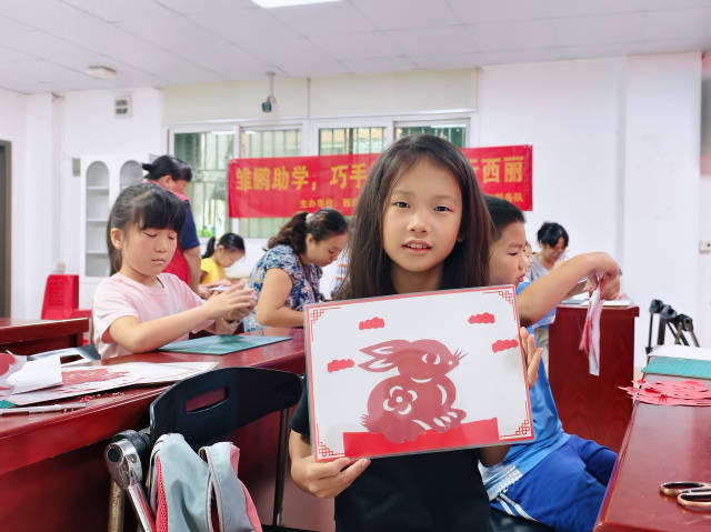 深圳南山西丽街道丽雅社区组织开展暑期公益活动