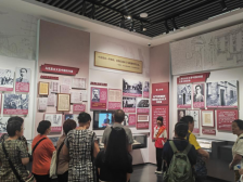 东环社区党员走进团一大纪念馆，红色印记筑牢使命担当