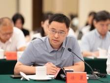 徐晨：建议加大力度培育高水平“AI产品经理”