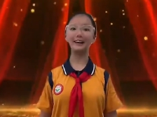 030新丰县城第三小学丘子蓓：永不褪色的红领巾