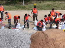 国家防总办公室向广东调拨中央应急抢险救灾物资