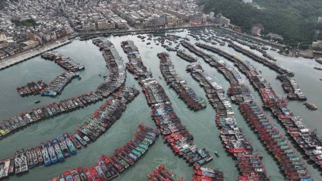 台风来袭，广东全力战“韦帕” | 南方+编委会一周荐读