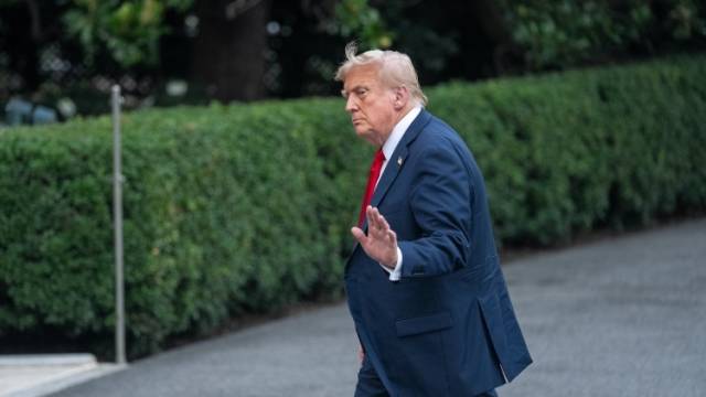 特朗普再挥“关税大棒”，博弈战进入后半场？｜环球深壹度