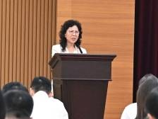 组建癌症病友艺术团，她用生命演绎“凤凰涅槃”