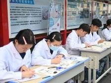 口腔与美容 | 清远德圣职校专业说