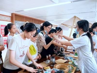 南方号·梅州矩阵：夏日图景速写 风雨中筑牢防线 假期里护航成长