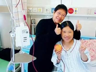 为女儿续命32年，她照亮地贫患儿的生命之路