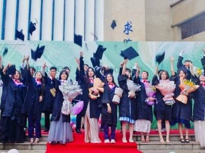 穿越枫叶之国：北师珠附外国际部与安省高中最后20个学位开启