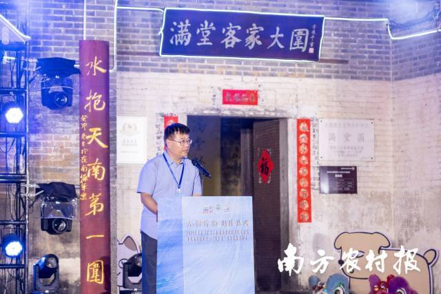 毕业季 跳蚤市场走俏