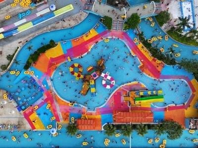 泳池夏日享清凉，安全防护不能忘！