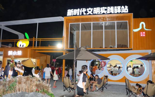 位于大王山国家森林公园的黄小希店铺。摄影：张健珍