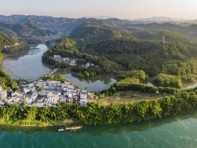 肇庆县域发展新实践：教育筑基、生态生金、经济稳进