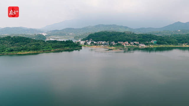     南方+ 王昌辉 拍摄