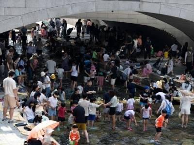 大暴雨、超高温来袭！极端天气如何搅动金融“风云”？|财知道