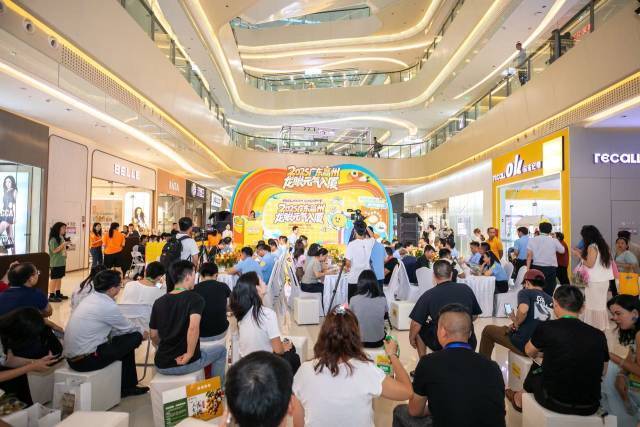 比特币突破12.2万美元逼近历史高位，机构资金流入推动加密市场涨势