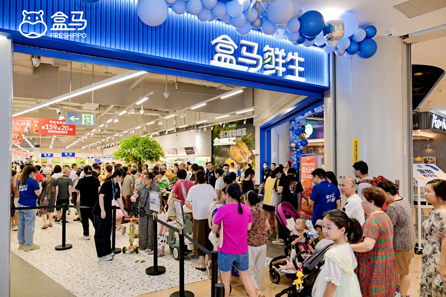 盒马门店前队排长龙