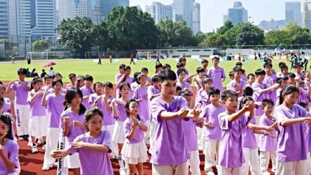 全民健身日跳起来，街舞少年天体舞动十五运