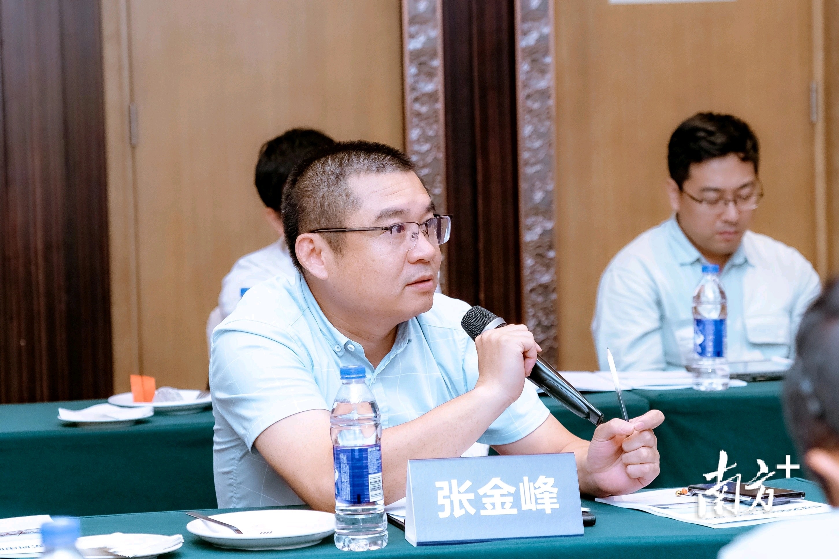阳江市风能协会秘书长、鉴衡认证新能源检测中心总经理张金峰致辞。