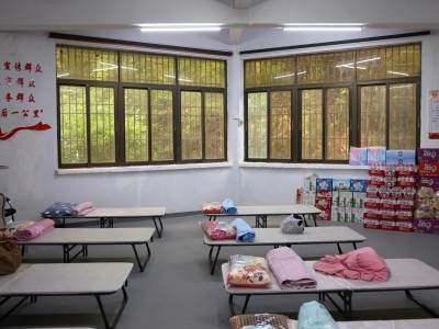 一线直击｜台风“杨柳”逼近，探访潮州饶平柘林安置点