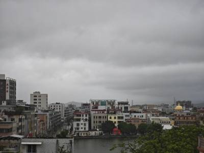 “杨柳”擦肩，风雨登场！南方+记者直击台风登陆后的汕头